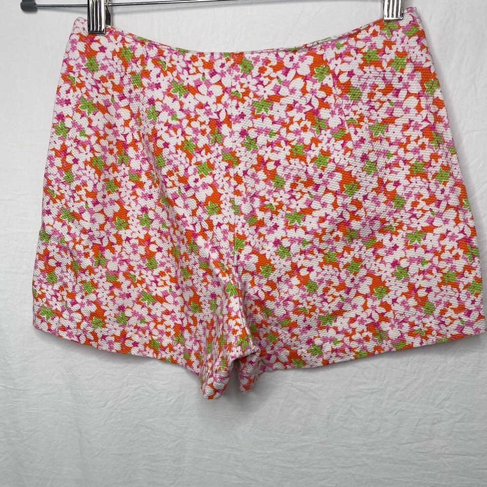 Gap,Size 4, shorts ,orange/pink colors /Flowers - Picture 2 of 3